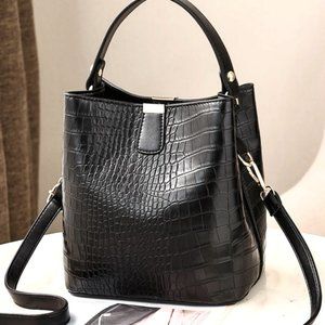 Crocodile Pattern bucket bag